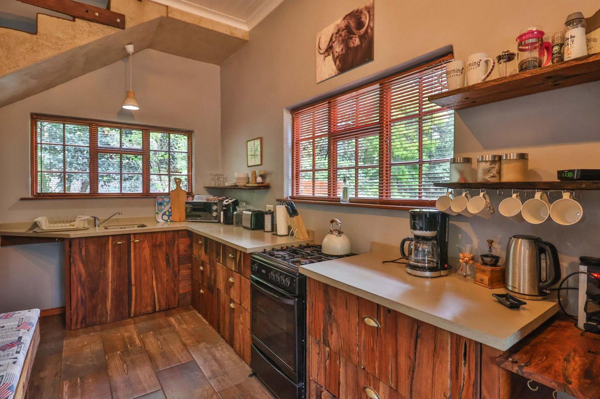 Castle Cottage: Spacious Self-catering Haven In Lush Neighborhood * Hillcrest